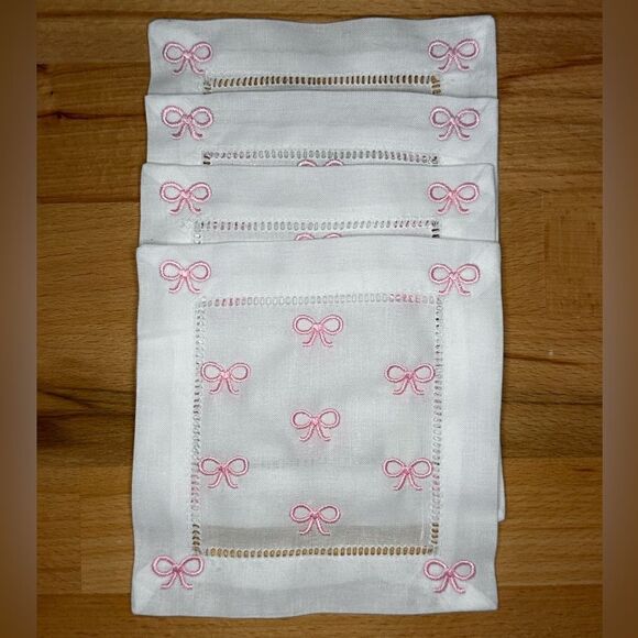 Pink Bow Cocktail Napkins - Picture 1 of 4